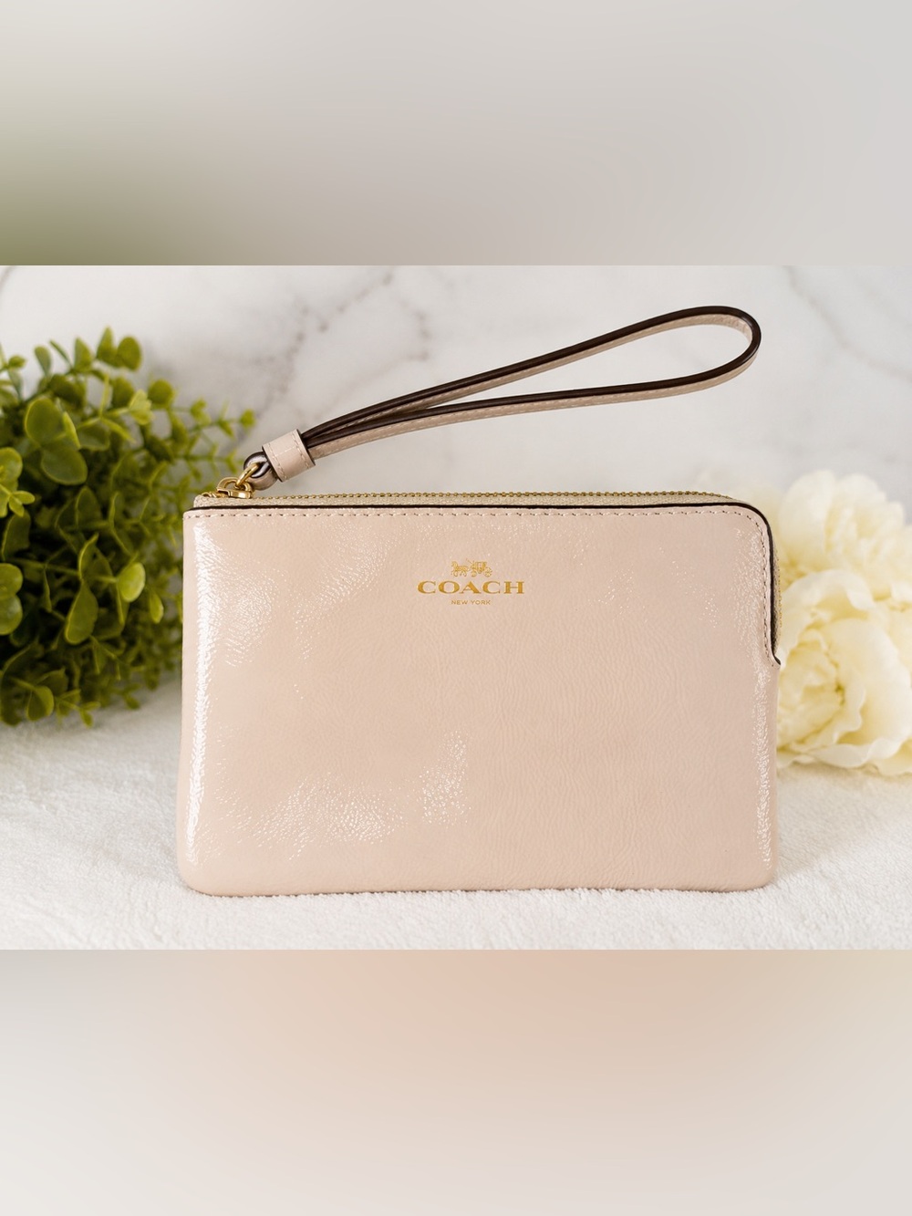 Coach Patent Leather Wristlet Wallet Clutch – Blush Pink